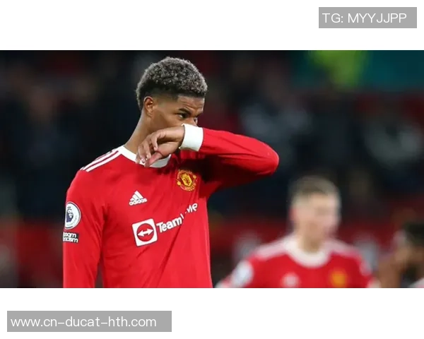 曼联迎来强援！主帅力荐6000万镑“节拍器”加盟，尖端中锋冬窗空降红魔